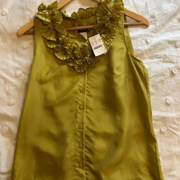 J CREW NWT 100% silk top, size 2, ruffles! - Picture 1 of 4
